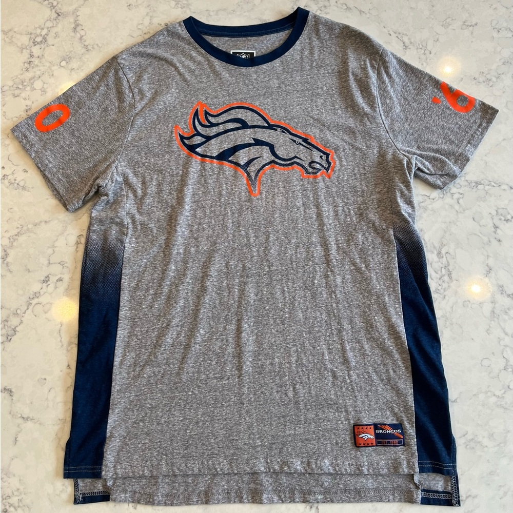 Men’s XL Denver Broncos t-shirt